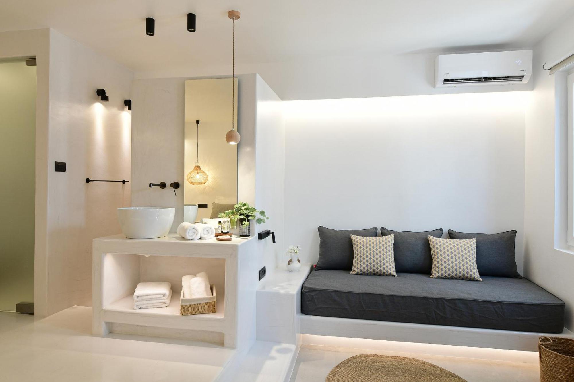 Apartment Art Chora